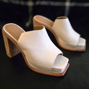 Wal & Pai Elegant White Women's Heel Mules Tan